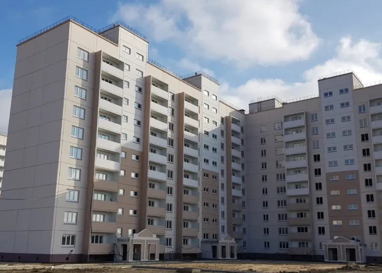 ЖК «Регата» (пгт Янтарный) — входные группы и холл, застройщик СЗ «Генезис Капитал», фото 3